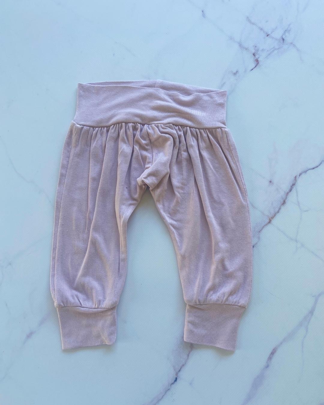 Petit Love pink pants 0/3 M