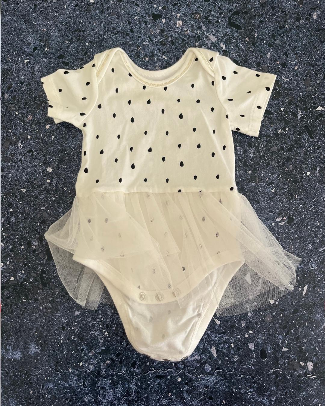 Woolworths white polka dot baby grow with tulle skirt 1/3M