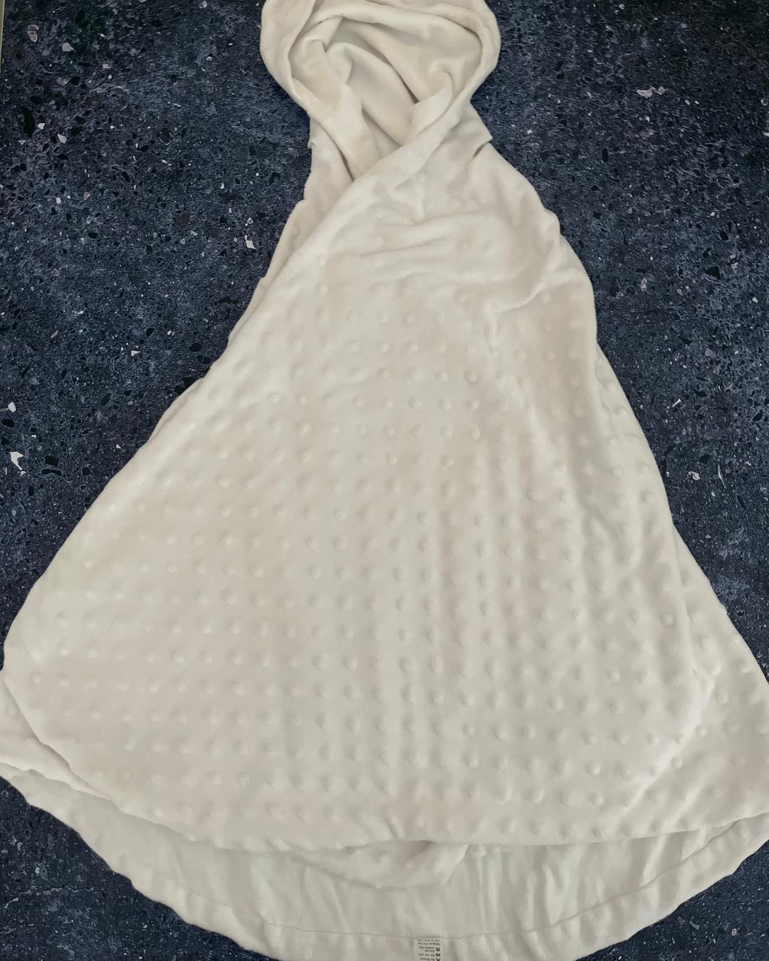 Little Lolly white baby blanket