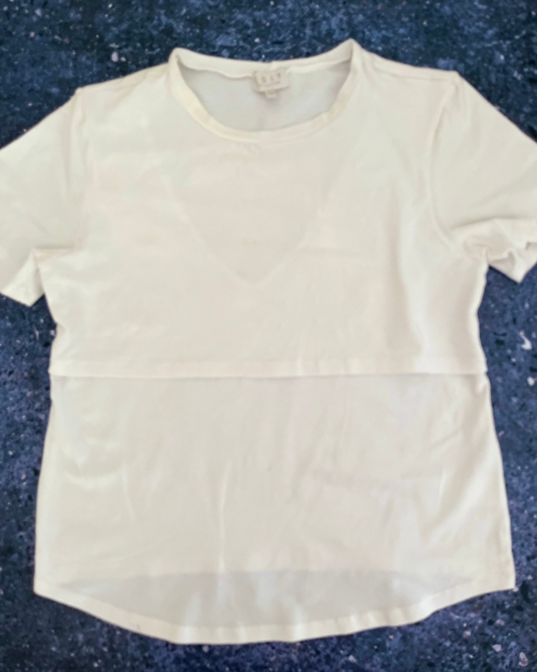 Edit white maternity short sleeve top Size 36