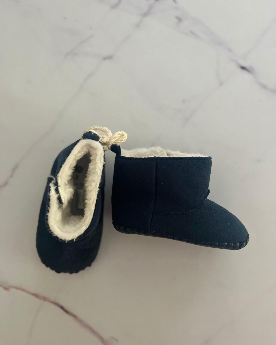 Woolworths blue slippers Size 3 – Nearly Kids