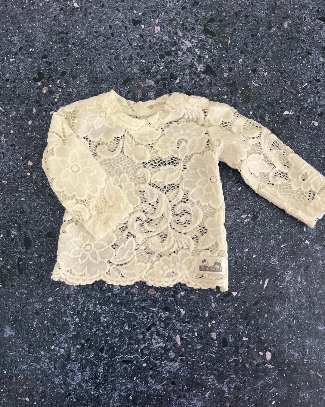 Nykie white floral lace long sleeve top 0/3M