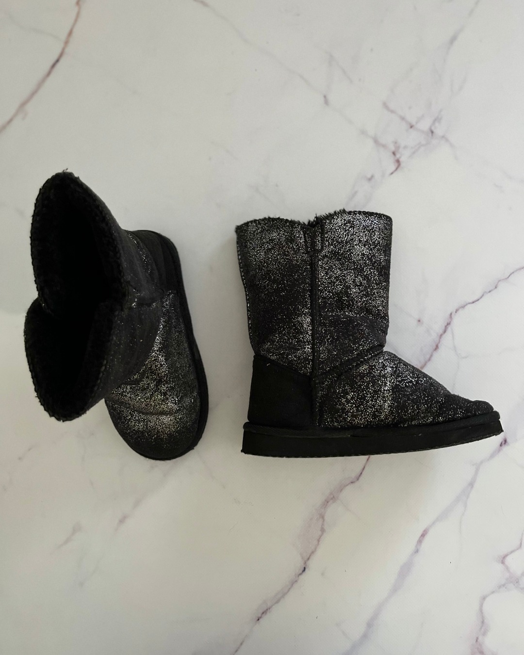 Black boots with silver glitter Size 2 Adult