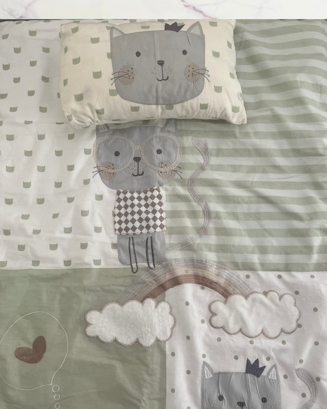 Green and white kitty duvet with matching pillow
