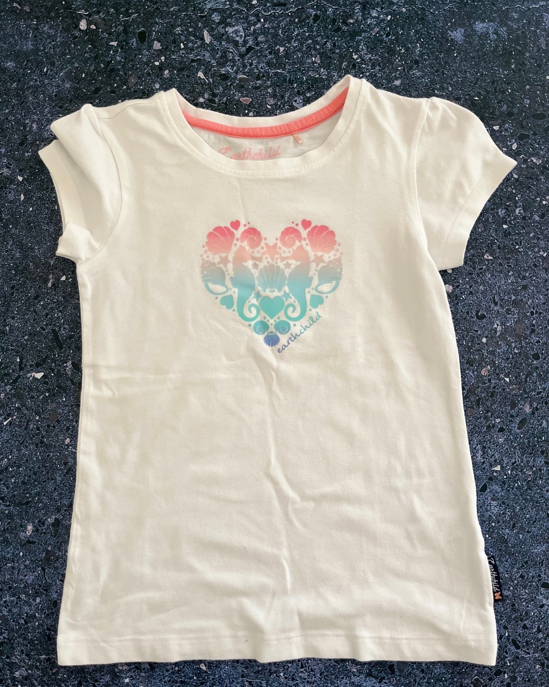 Earth Child white seahorse T shirt 6/7Y