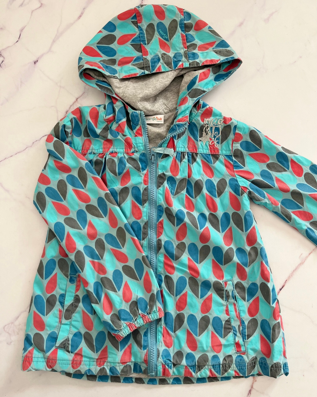 Naartjie blue jacket with heart pattern 5Y