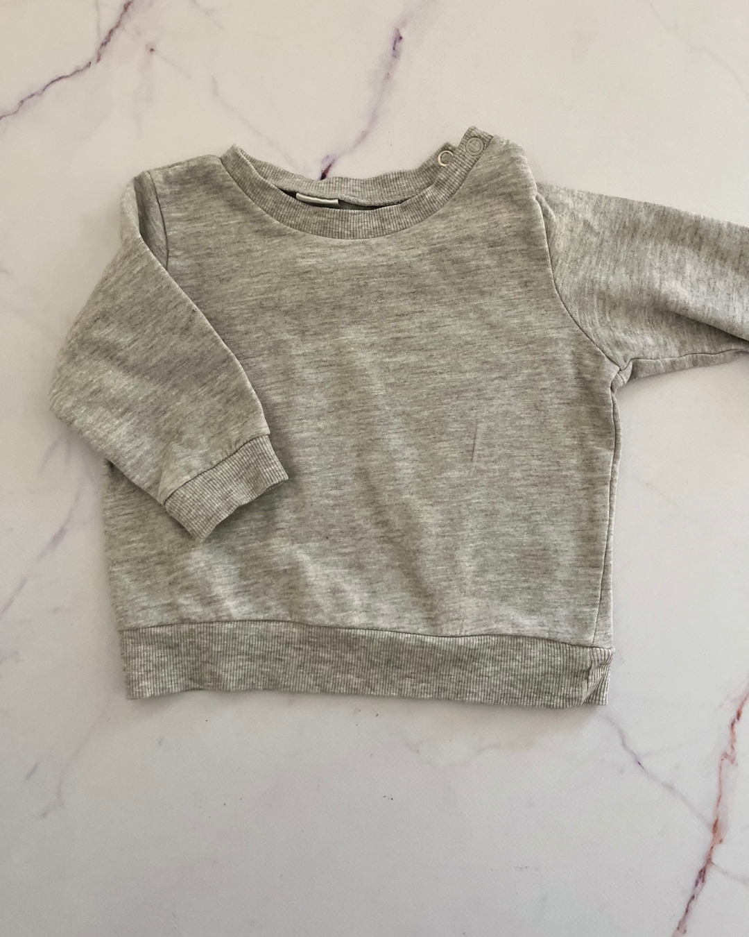H&M grey sweater 2/4M