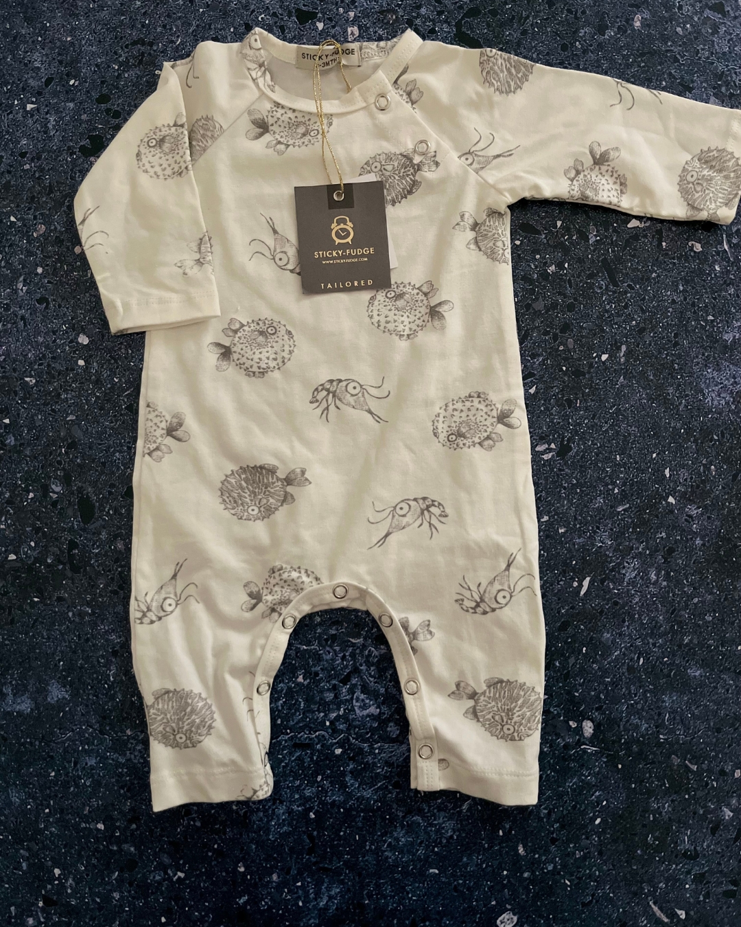 *NEW* Sticky Fudge white puffer fish onesie 0/3M