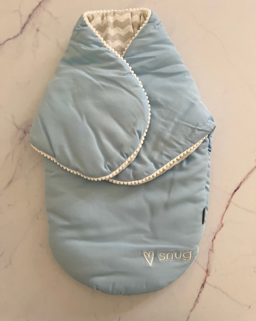 *NEW* Snug blue velcro swaddle blanket