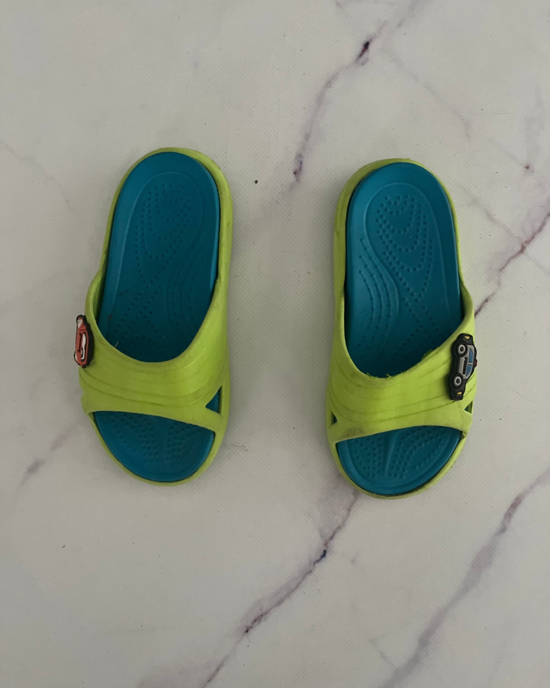 Blue and green sliders Size 10