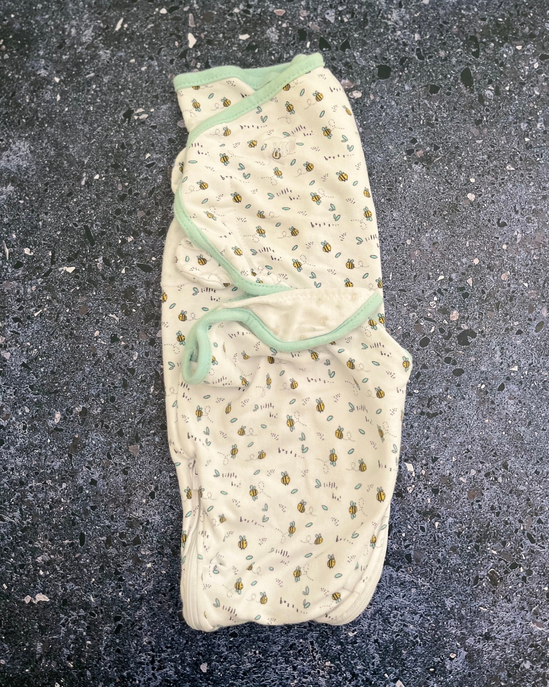 Swaddle Me white bee swaddle S/M