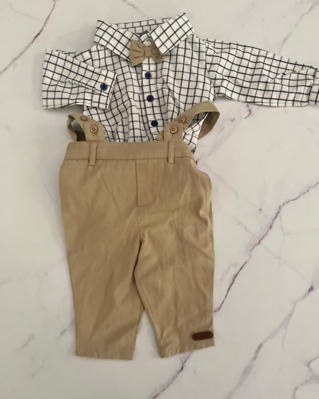 *NEW* Naartjie checked shirt and khaki pants 0/3M