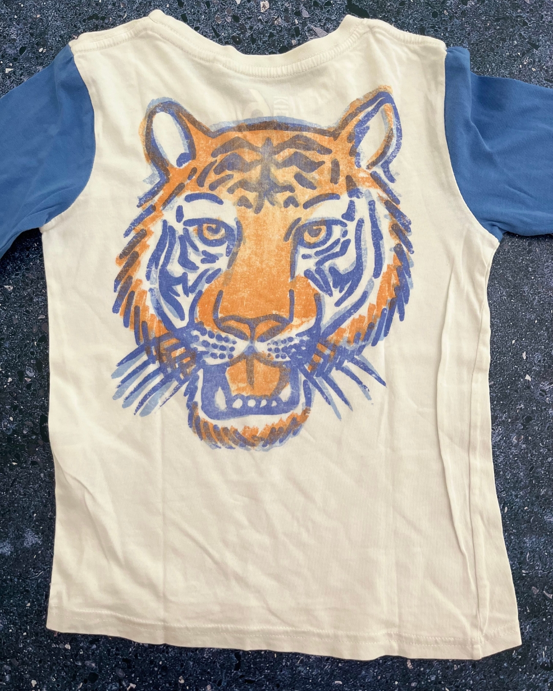 Cotton On white and blue 25 Tiger long sleeve T shirt 6Y - Image 2