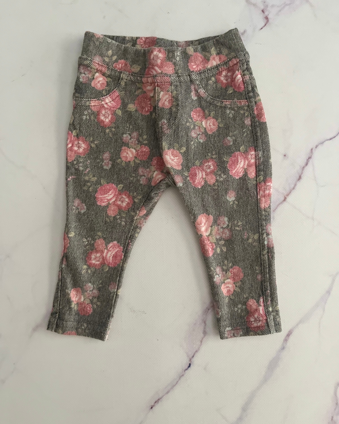 Zara grey roses pants 3/6M