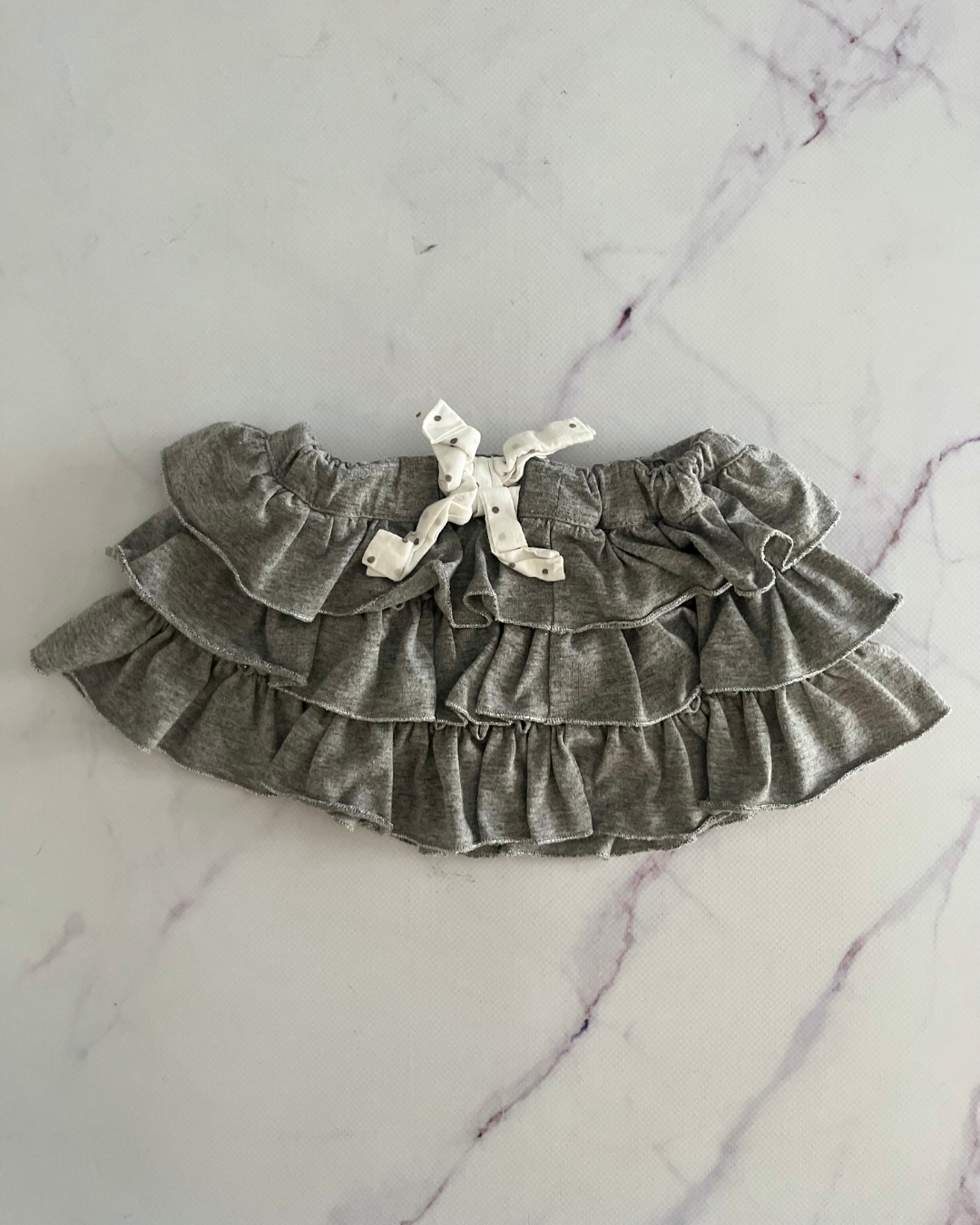 Grey ruffled skirt 3/6M