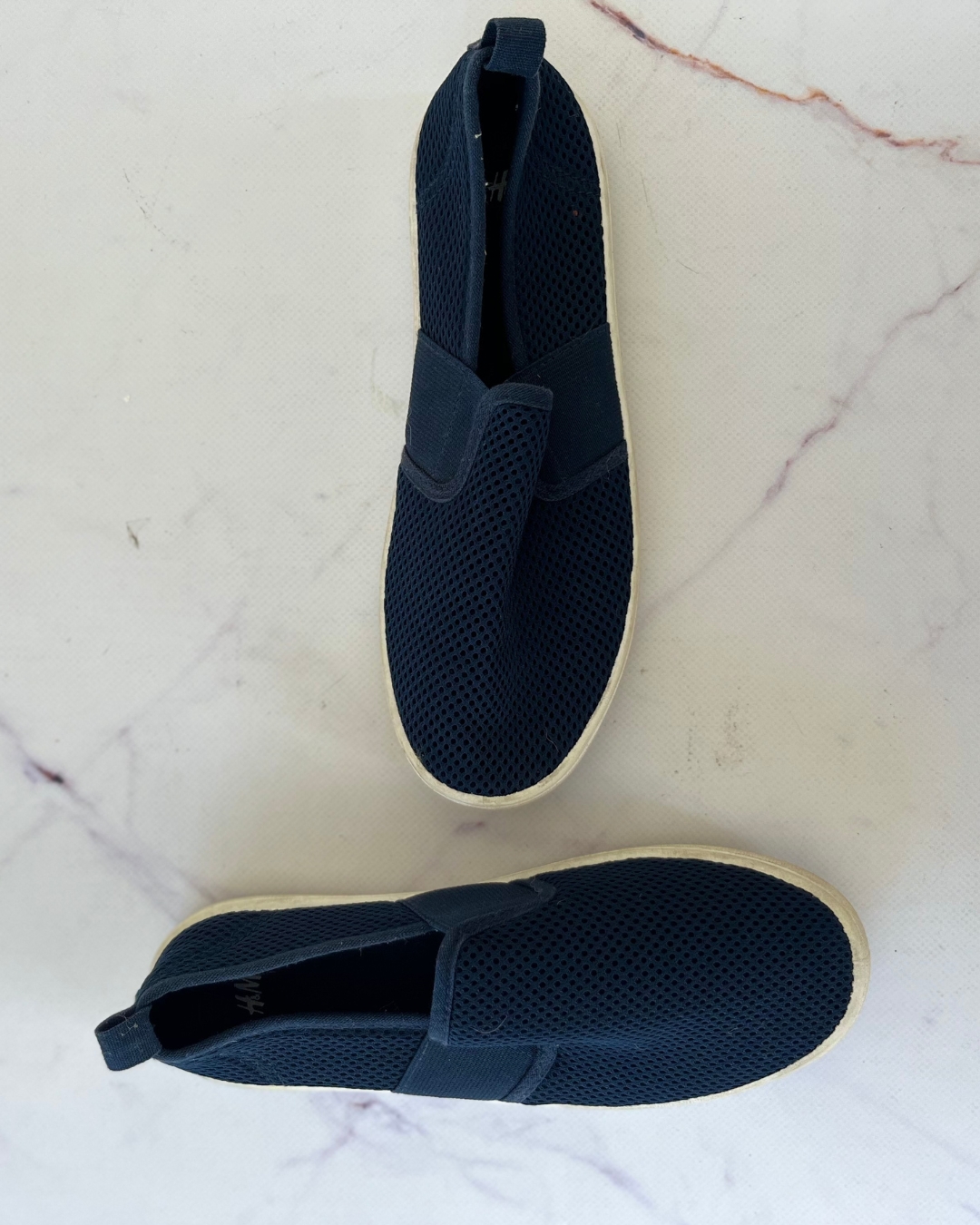 H&M blue mesh slip on shoes Size 2 Adult