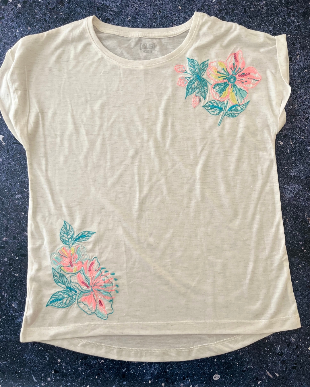 &US grey melange embroidered flower T shirt 13Y