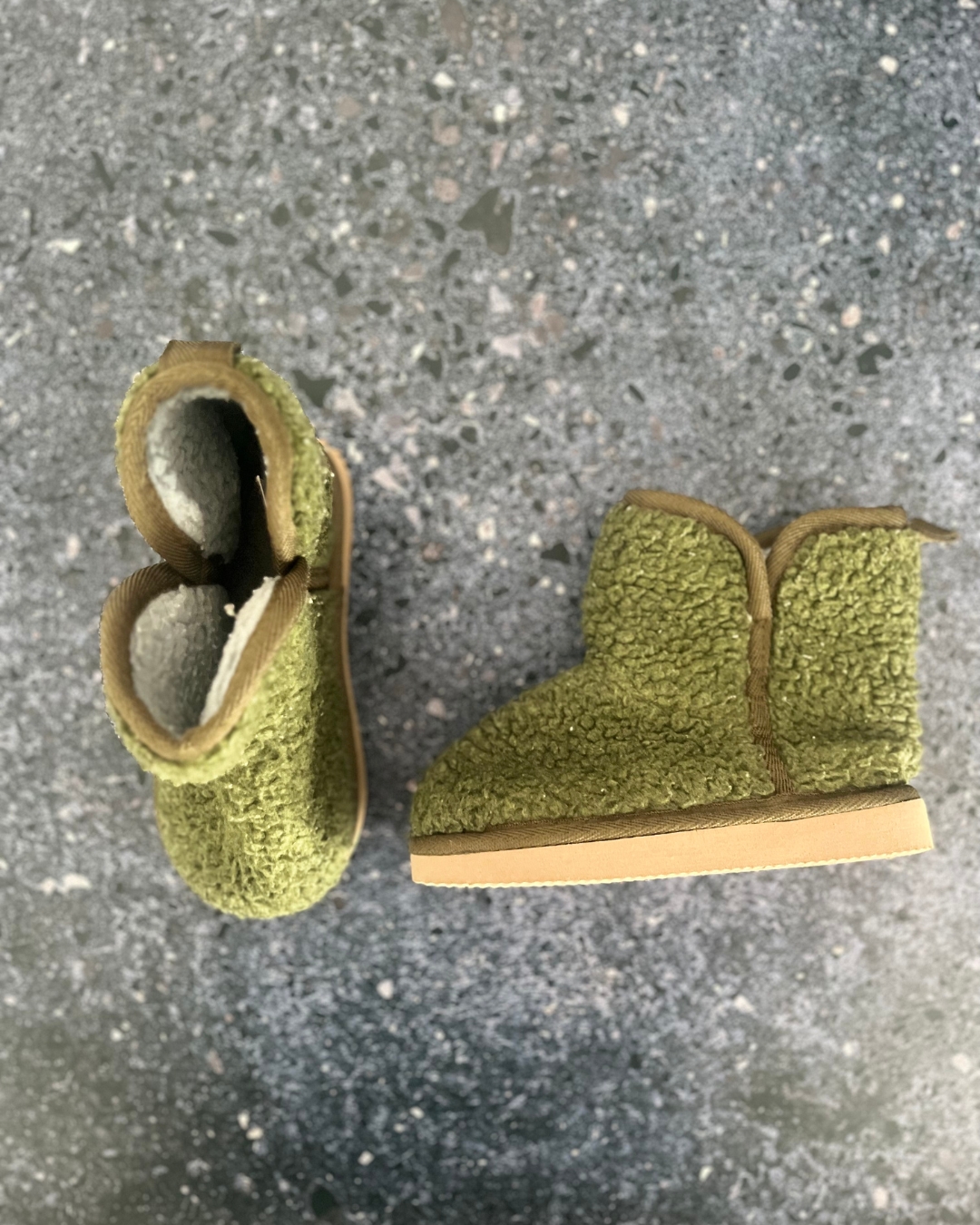Cotton On green fluffy boots Size 9/10