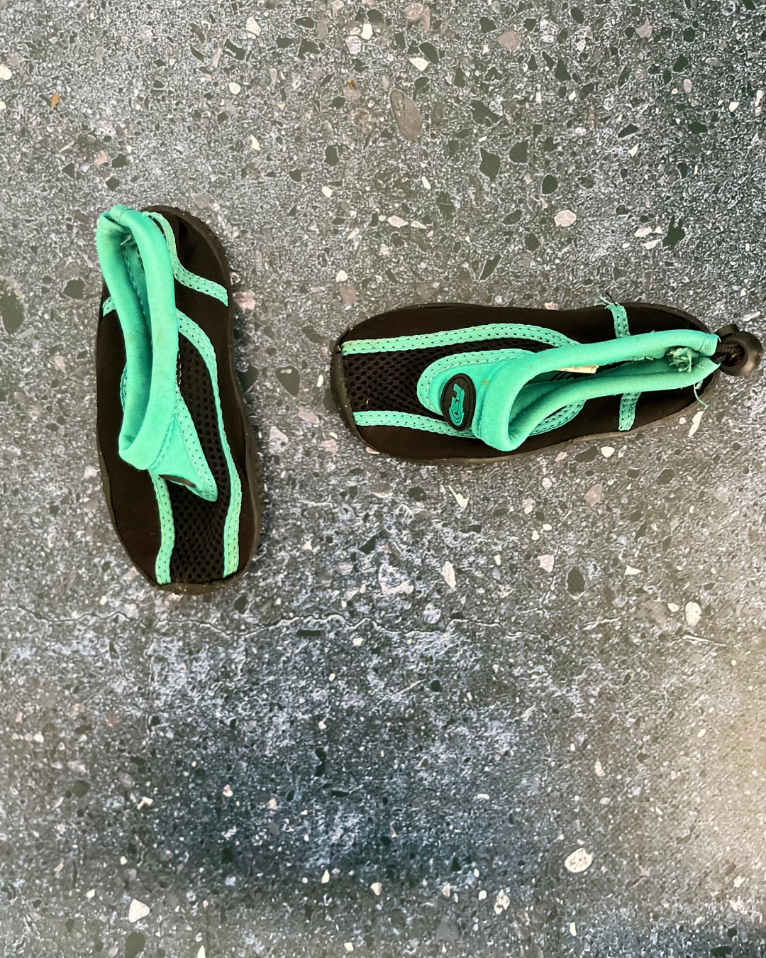 Freesport black and green swimming shoe Size 5