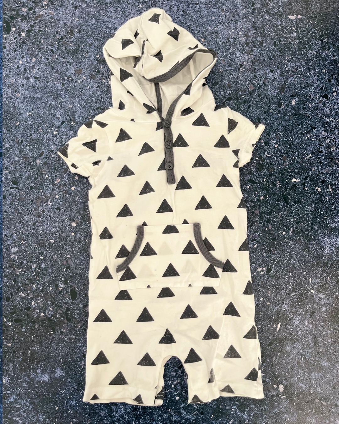 Cotton On white and blue triangle romper with hood 12/18M