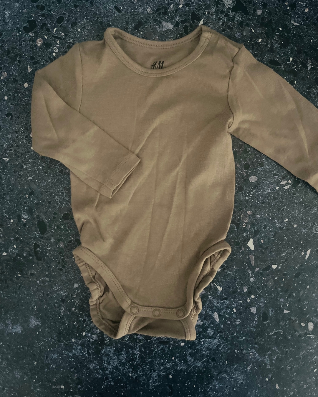 H&M brown baby grow 2/4M