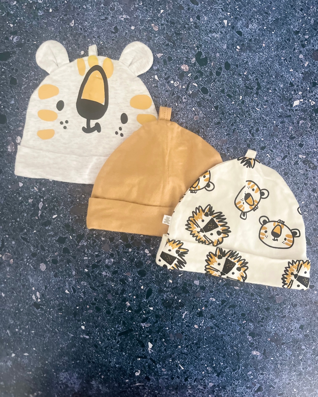 Woolworths lion beanie set of 3 3/6M