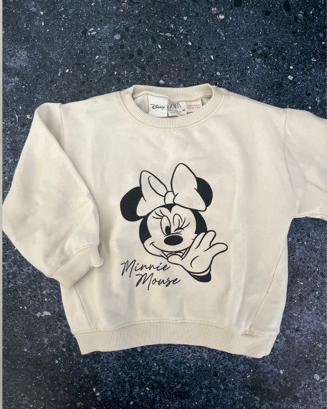 Zara beige Minnie Mouse and black tracksuit set 2/3Y - Image 2