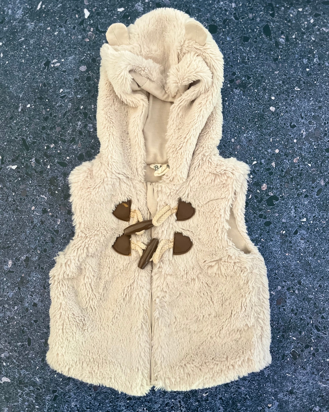 Cotton On beige fleece sleeveless sweater 0/3M