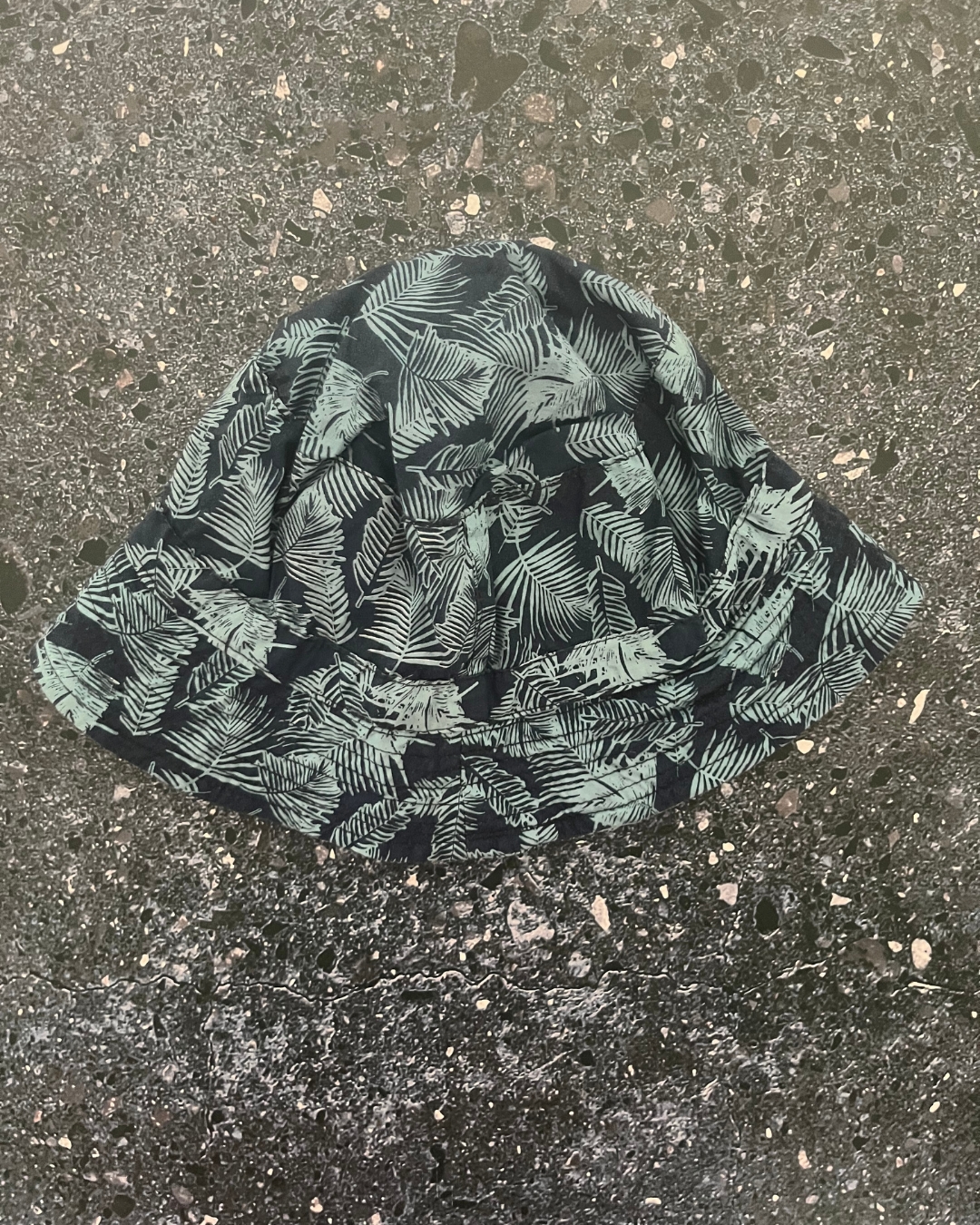 Woolworths blue jungle hat 6/11Y