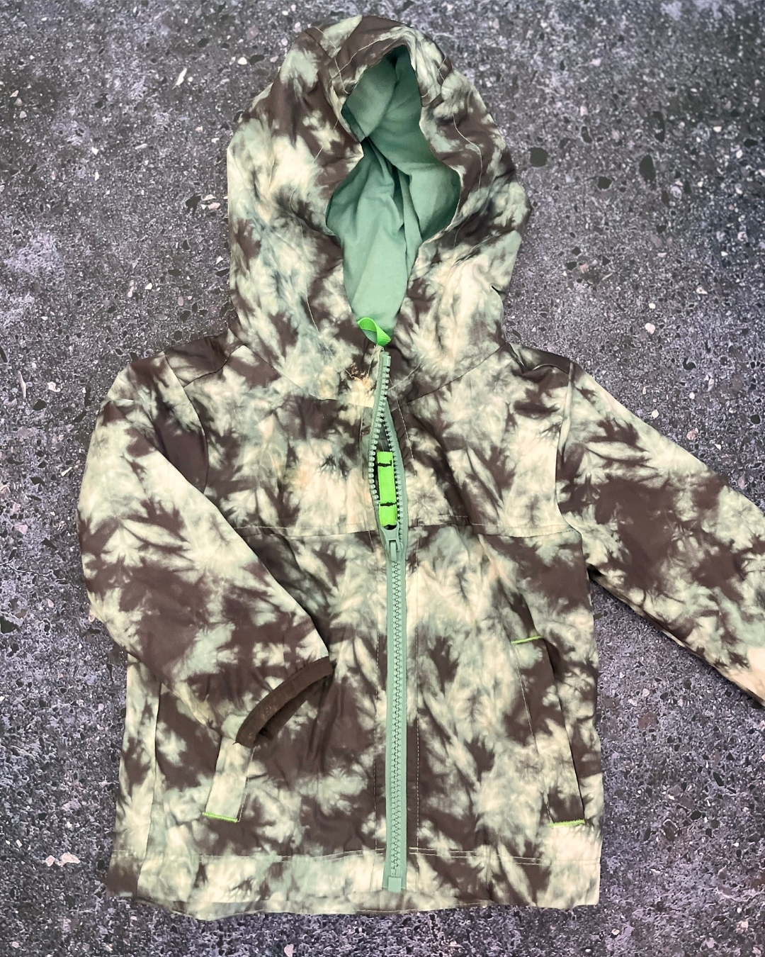 Cat & Jack green tie dye rain jacket 12M