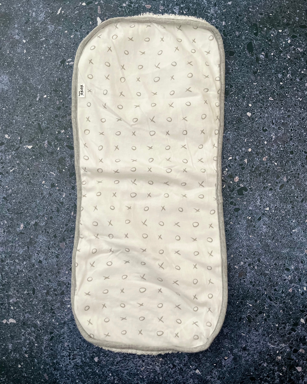 XOXO white face cloth