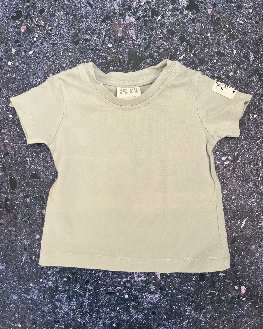 Keedo green T shirt 0/3M