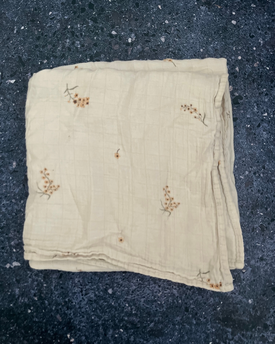Mushie beige floral blanket
