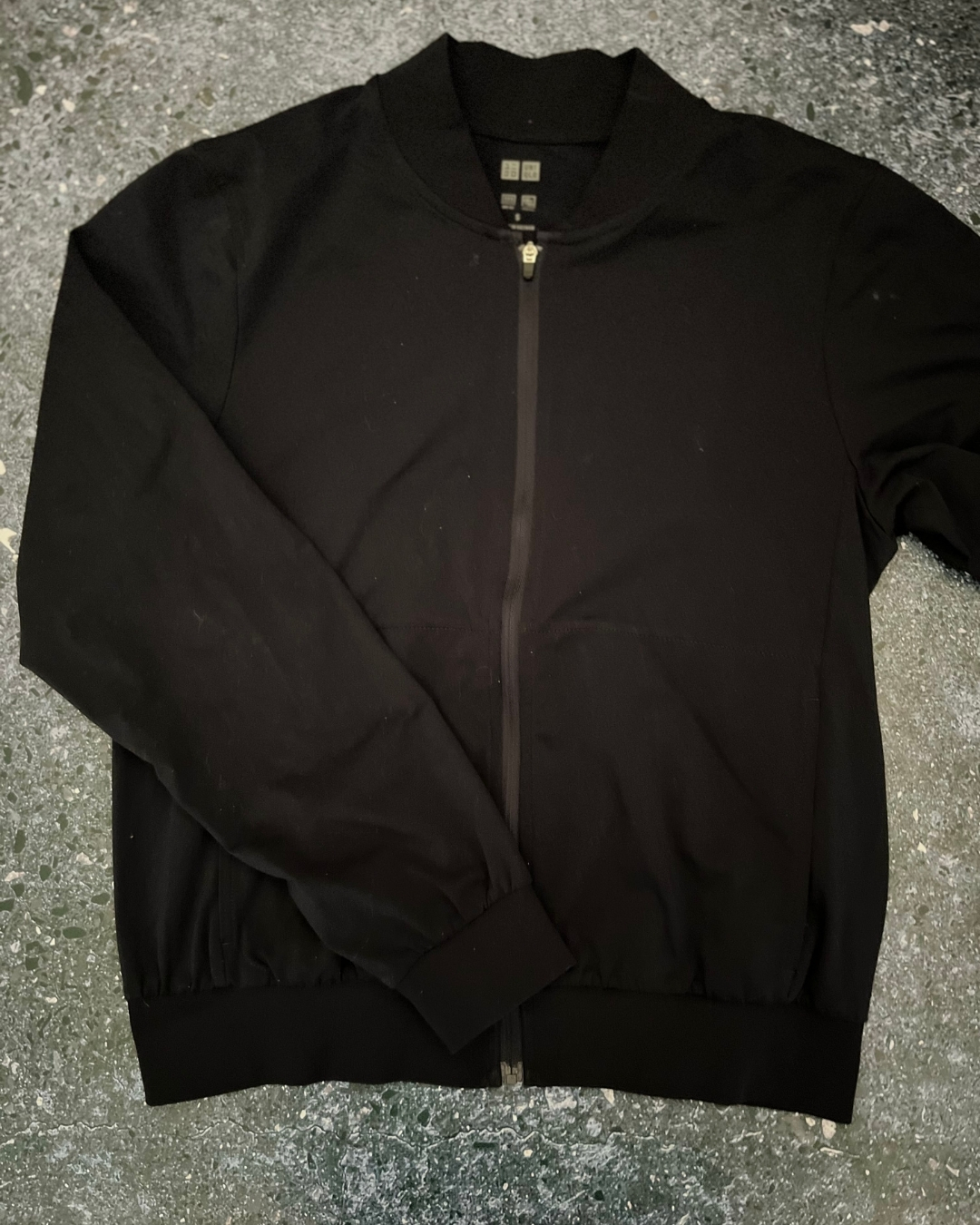 Uniqlo navy sweater Small