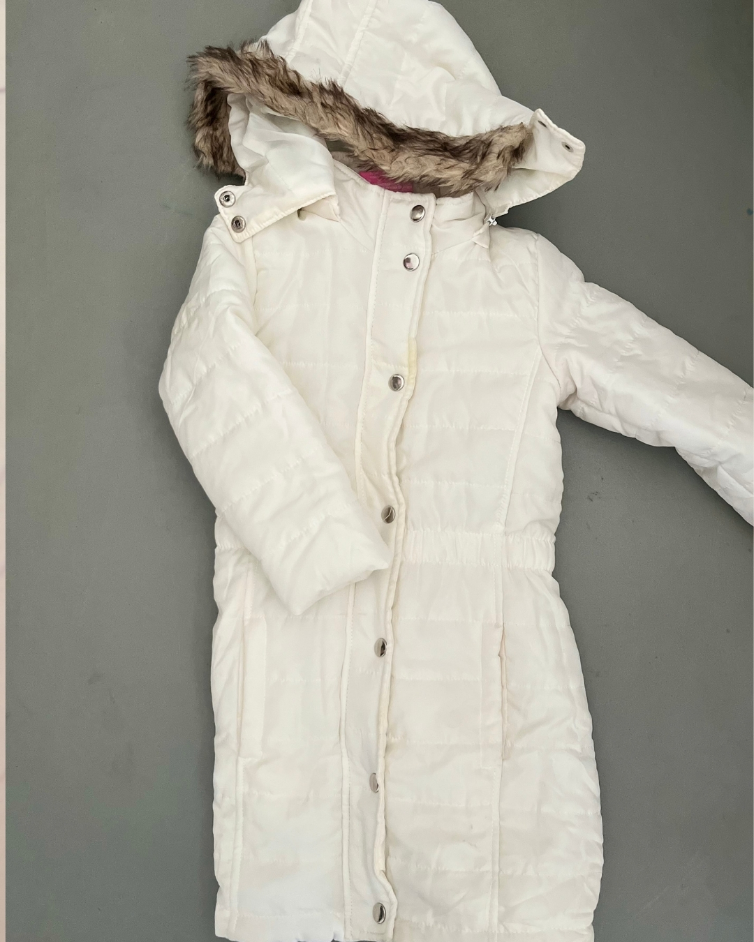 Qtee white jacket 4/5Y