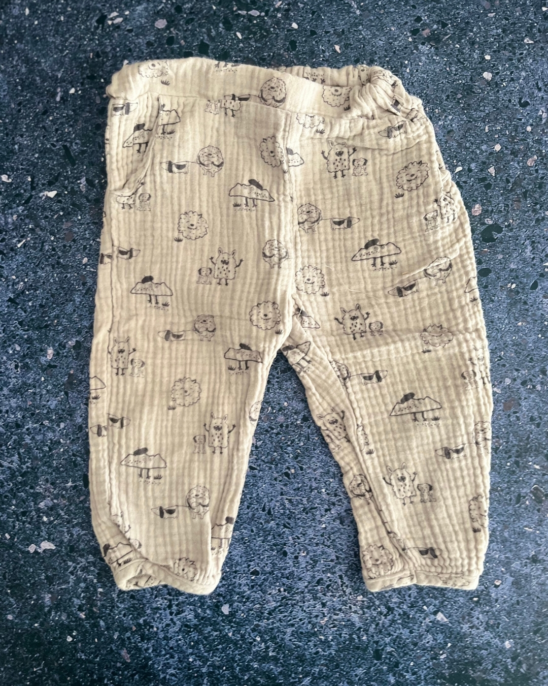 John Lewis brown ruffled pants 9/12M
