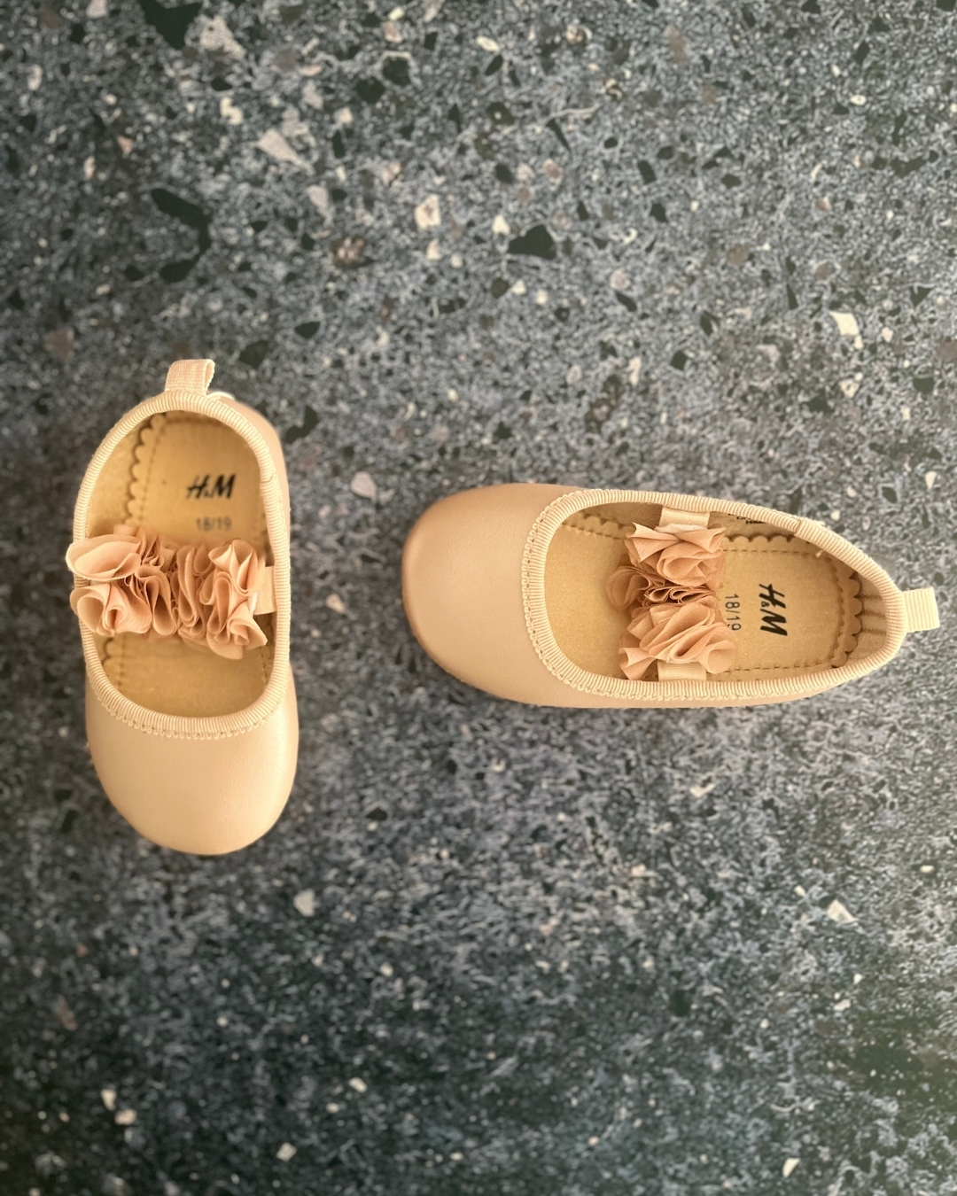 *NEW* H&M pink ballet shoes Size 2/3