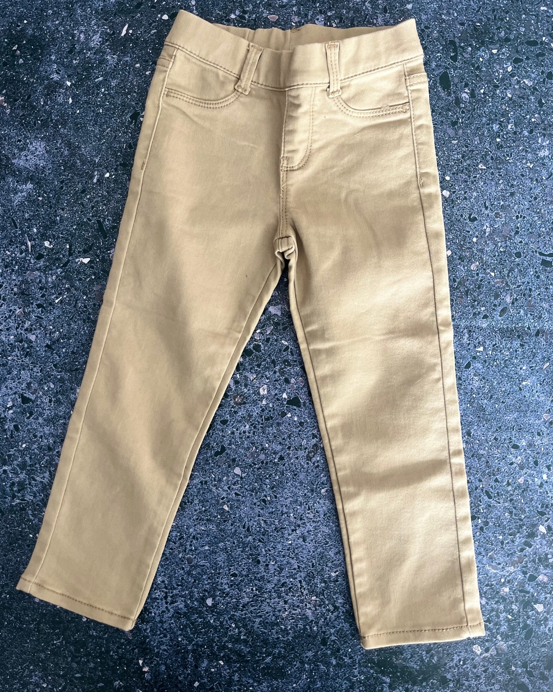 Brown pants 4Y