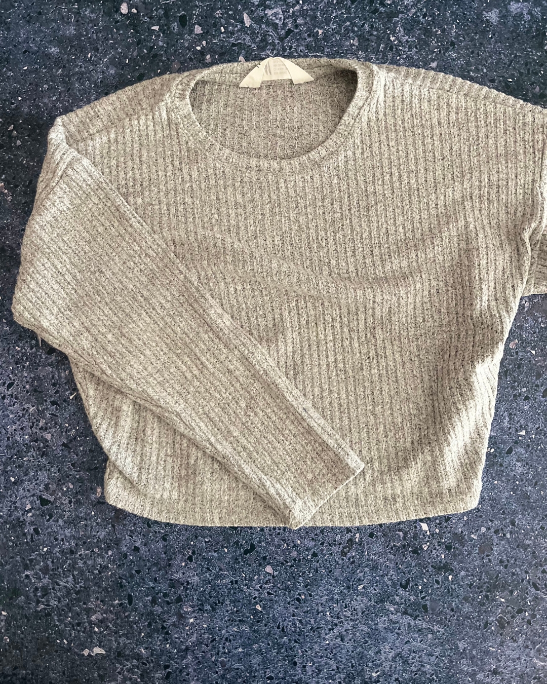H&M grey crop top sweater 8/10Y