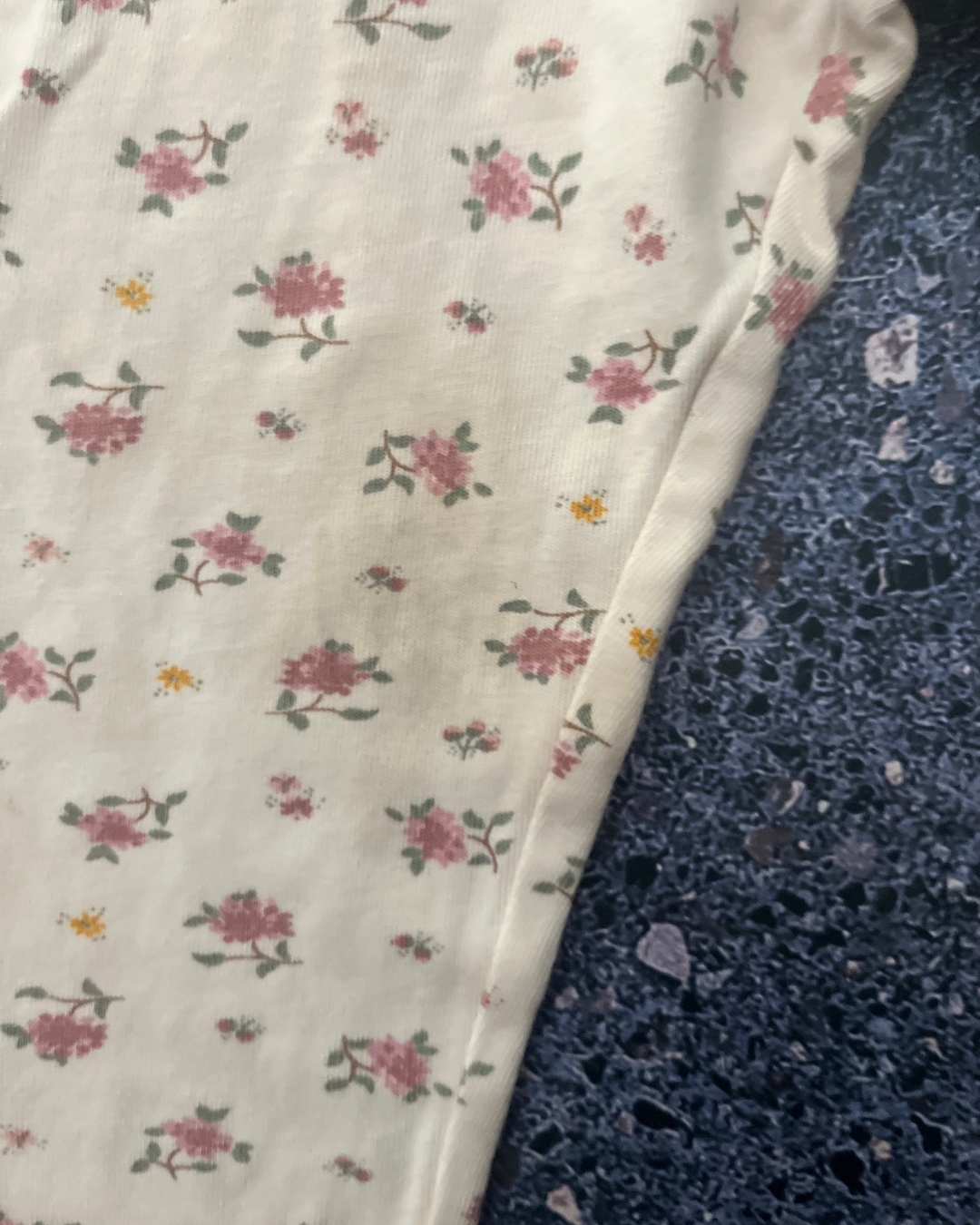 H&M white floral pants 12/18M - Image 2