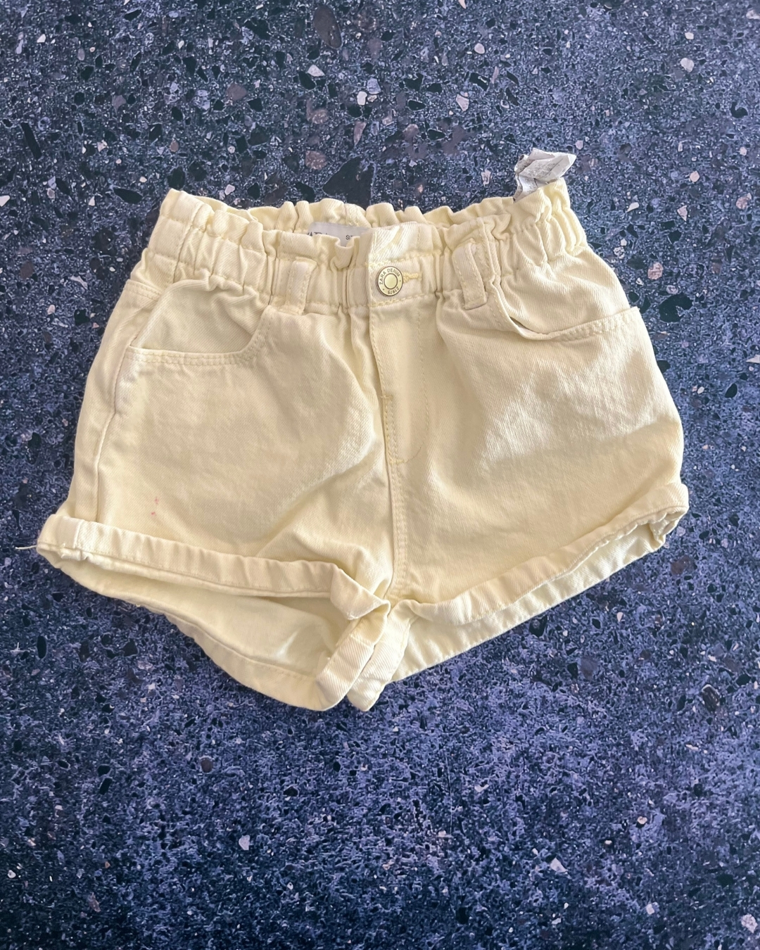 Next yellow shorts 2/3Y
