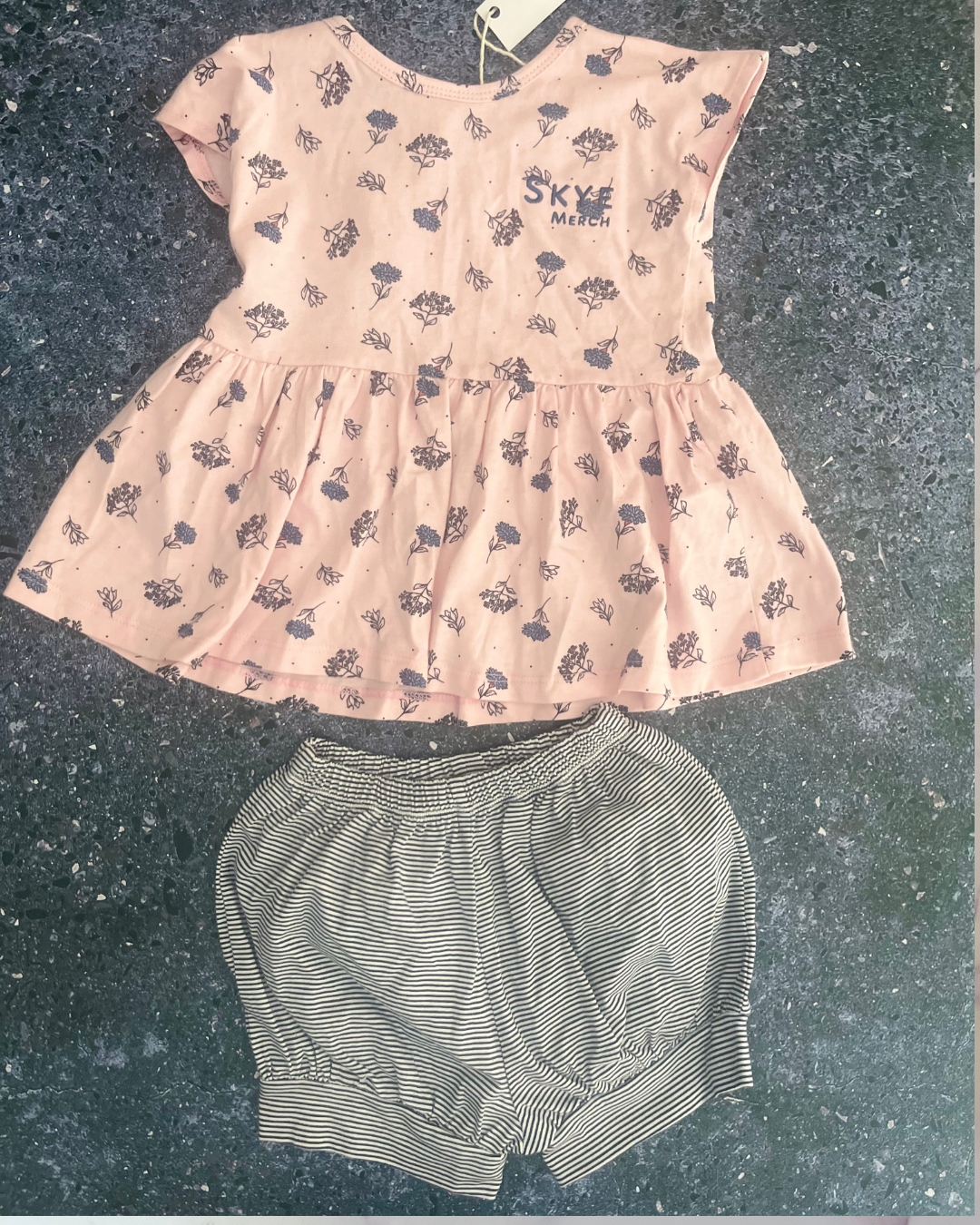 *NEW* Skye pink floral top and striped shorts 5/6Y