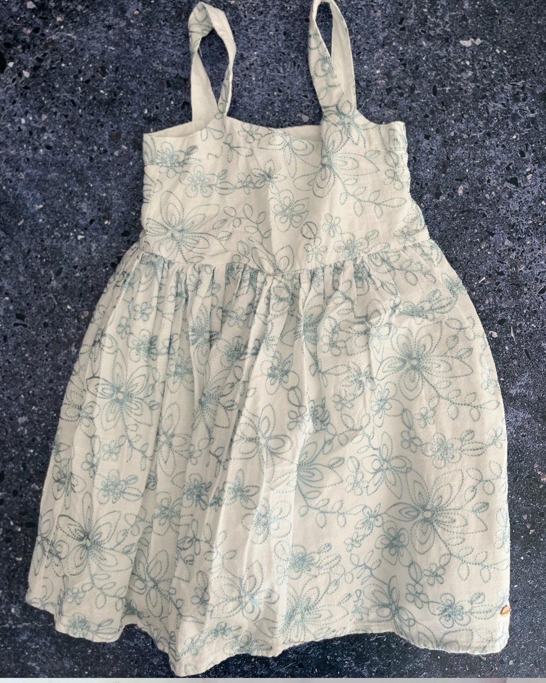 Eligo white dress with embroidered flowers 6/7Y