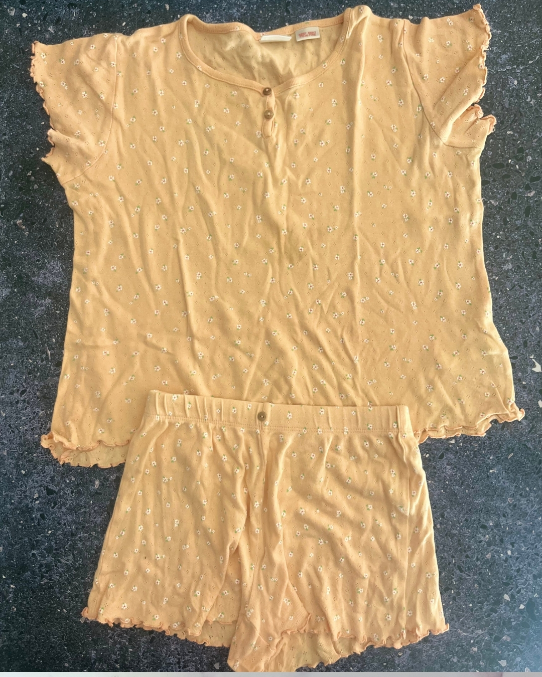 Zara orange ditsy floral pyjama top and matching shorts 9/10Y