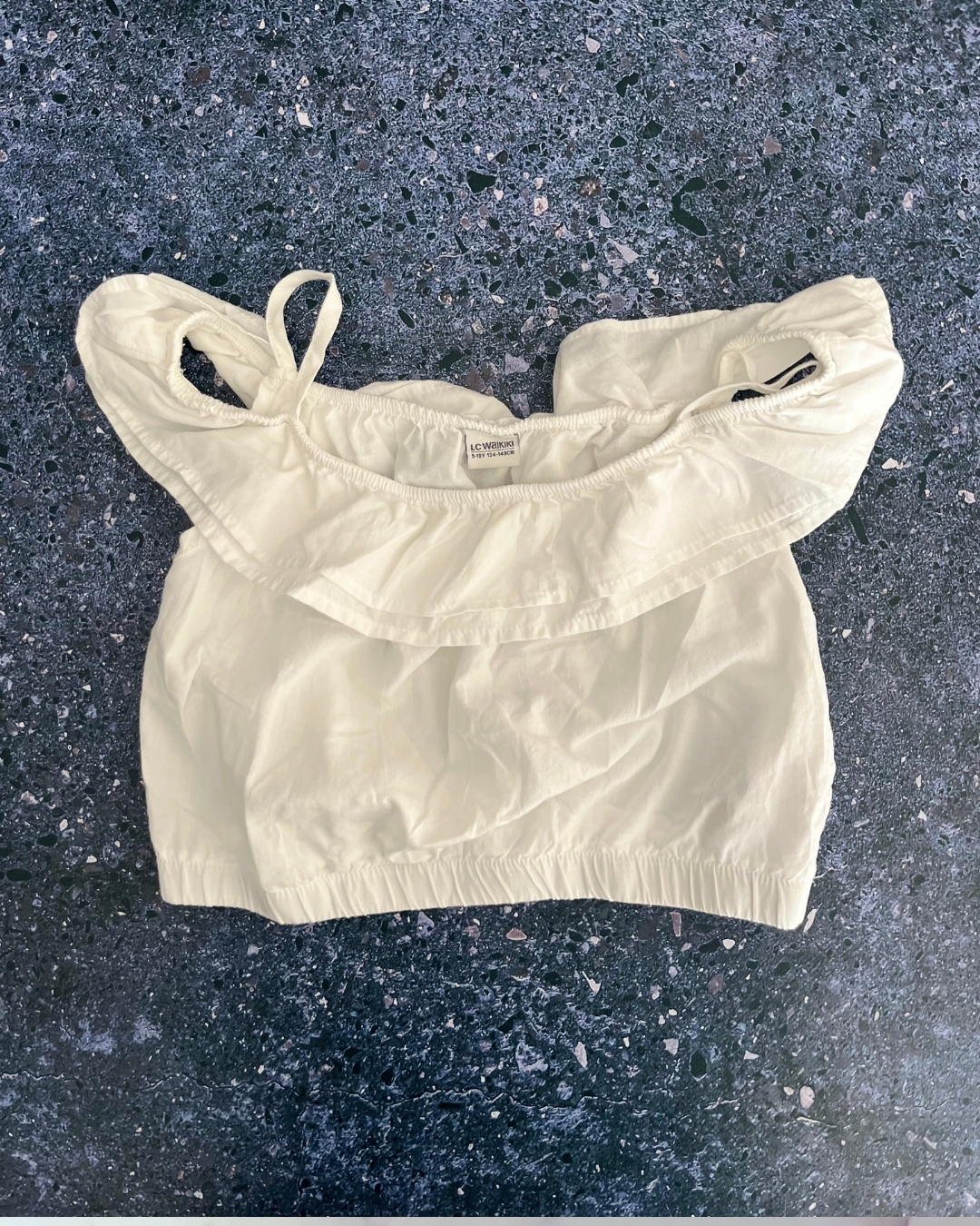 LC Waikiki white ruffle sleeved blouse 9/10Y