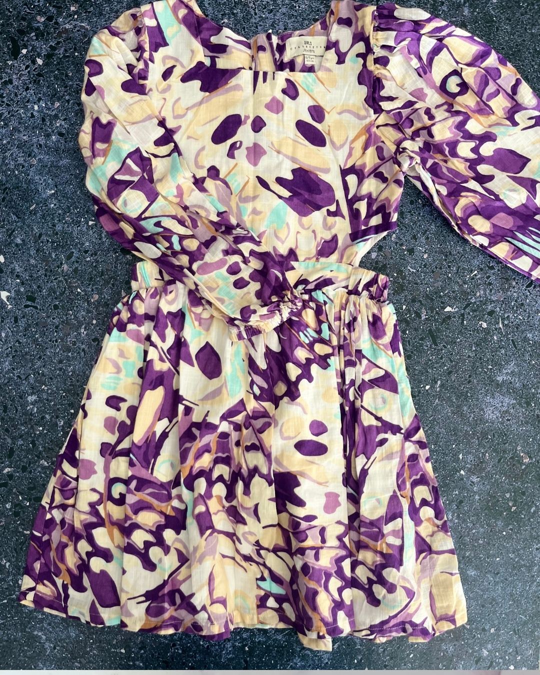 Juniors white and purple print long sleeved dress 6/7Y