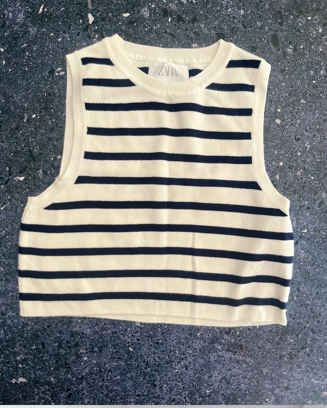 Zara white and blue striped knitted vest 11/12Y – Nearly New Kids