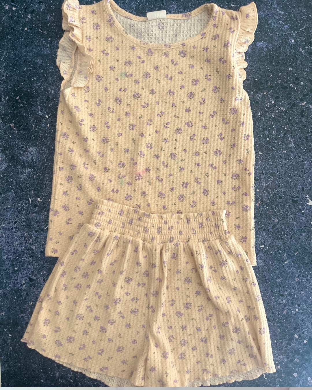 Cotton On peach top with purple flowers and matching shorts 8Y