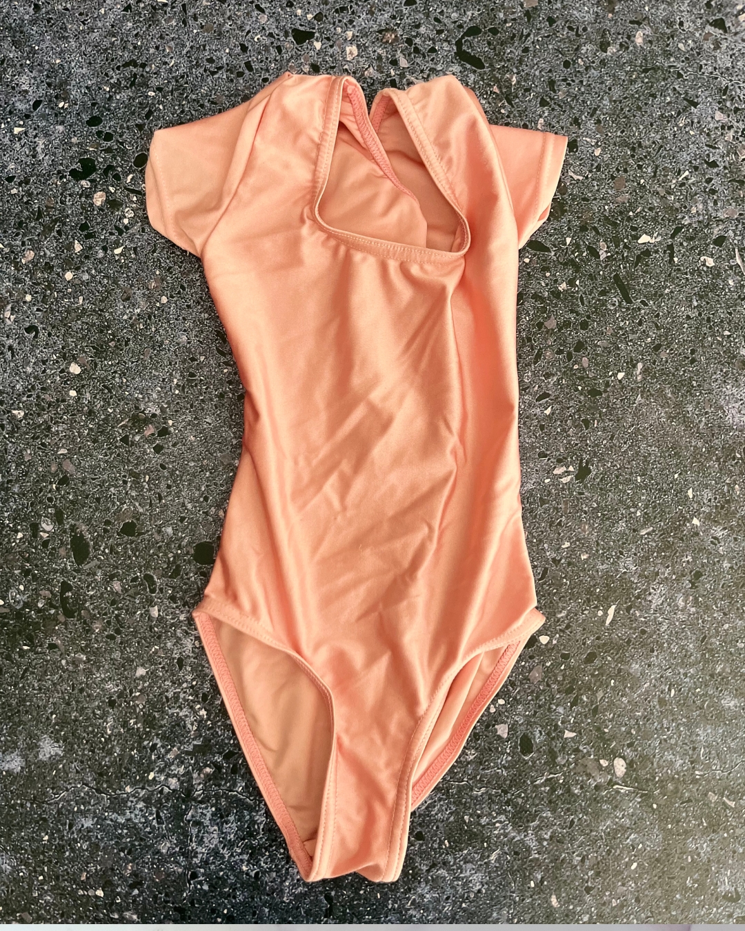 Oggi peach leotard 5/6Y