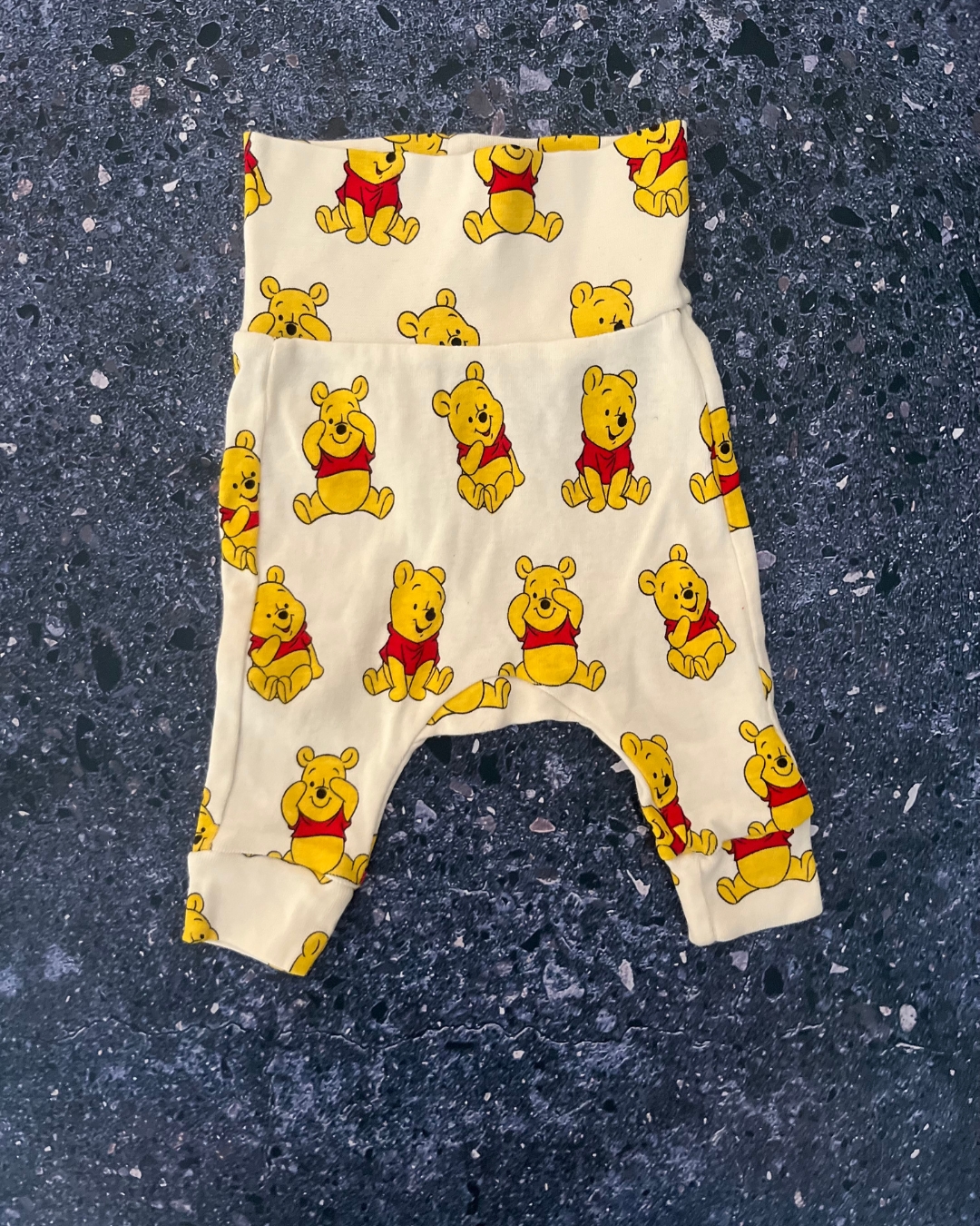 H&M white Winnie the Pooh pants 0/1M